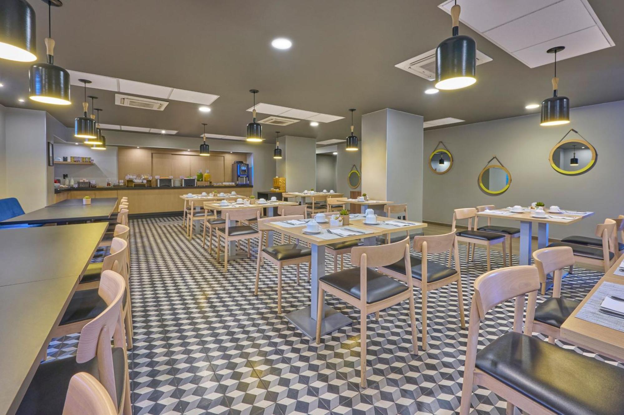 City Express Plus By Marriott Ciudad De Mexico Periferico Sur Tlalpan Exterior photo