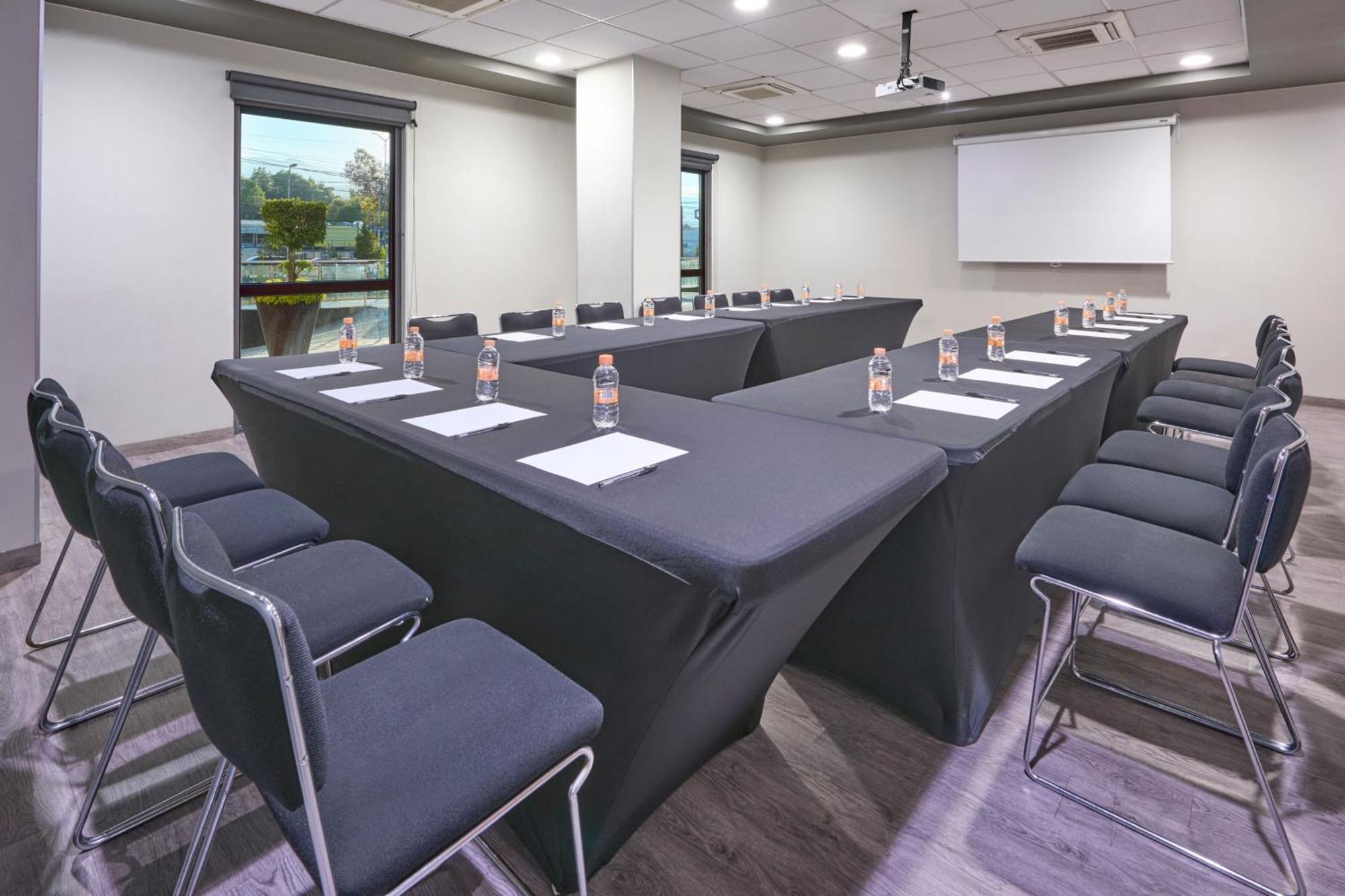 City Express Plus By Marriott Ciudad De Mexico Periferico Sur Tlalpan Exterior photo